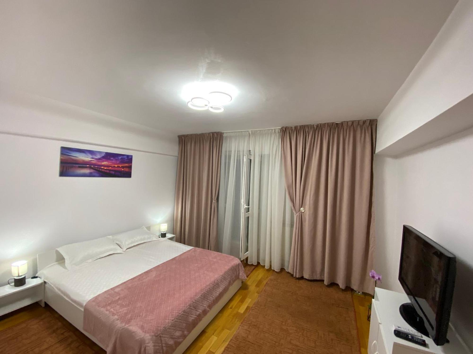 Central Relaxation Apartment Bucharest Luaran gambar