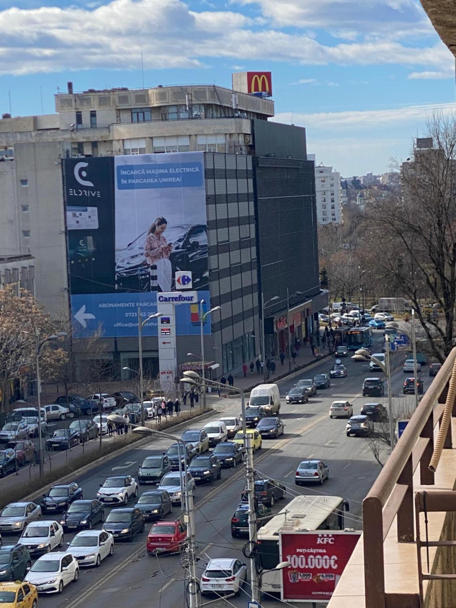 Central Relaxation Apartment Bucharest Luaran gambar